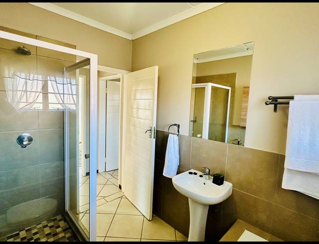 2 BEDROOM APARTMENT FOR SALE IN SAGEWOOD